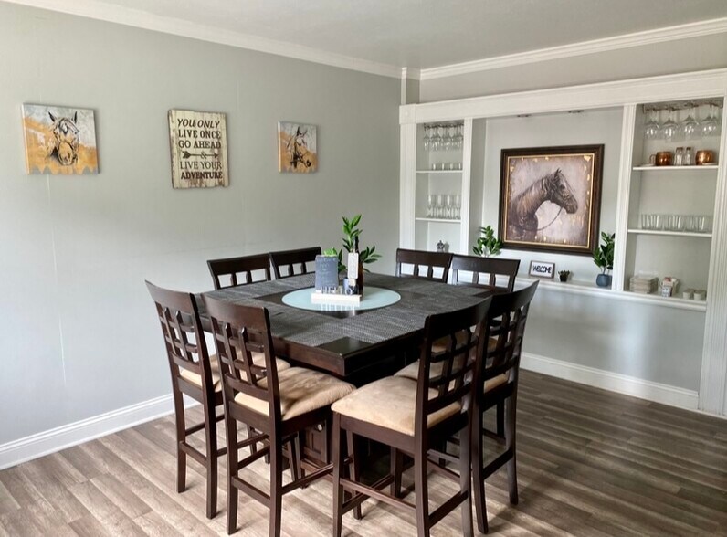 Building Photo - 4 Hathorn St