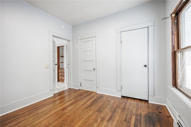 Building Photo - 500 Oxford St