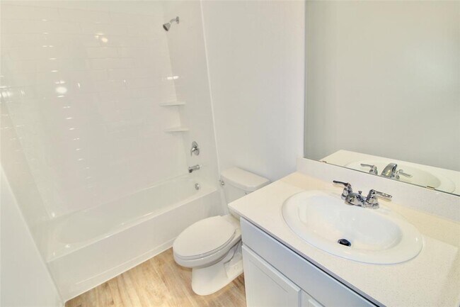 Building Photo - 954 Mockingbird Psge Dr