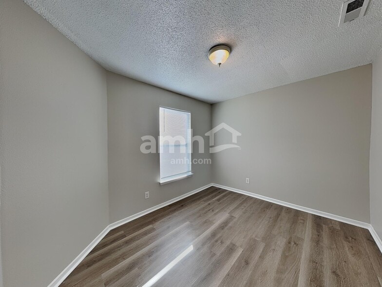 Building Photo - 6740 Everbloom Ln