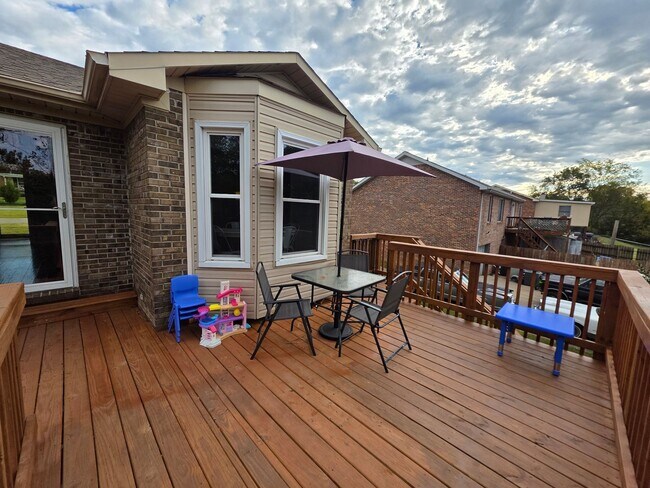 Building Photo - Welcome to Your Dream Retreat!