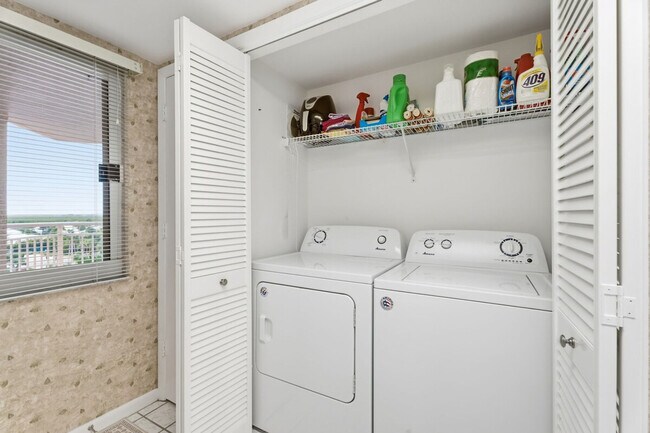 Building Photo - 3870 North Highway A1A-SI FL6-ID1537502P