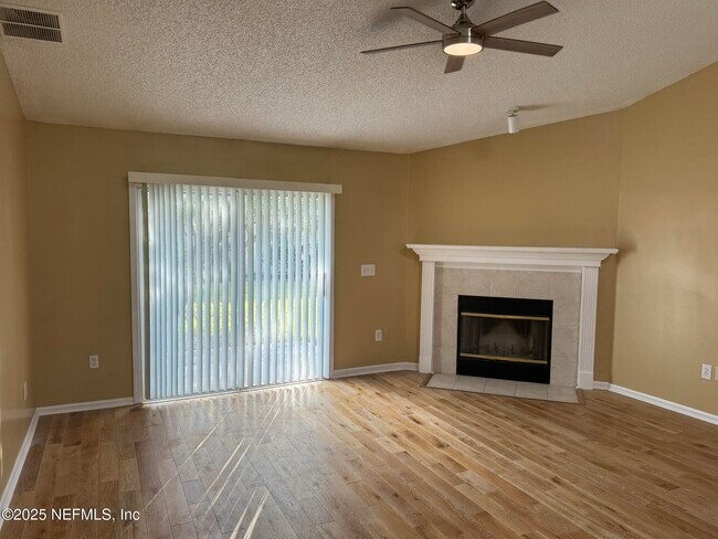 Building Photo - 1318 Yellow Jacket Ct