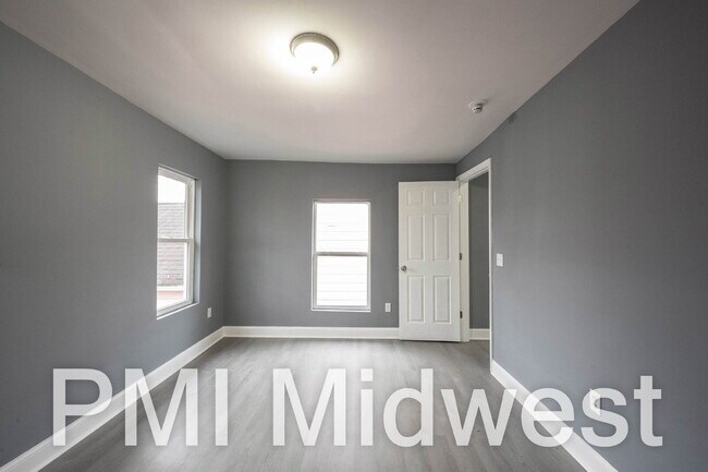 Building Photo - 119 N Colorado Ave