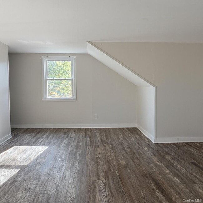 Building Photo - 12 Sayer St