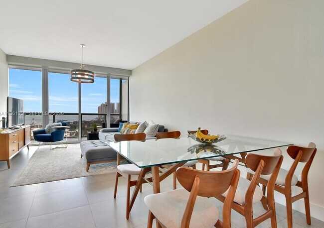 Building Photo - 888 Biscayne Blvd