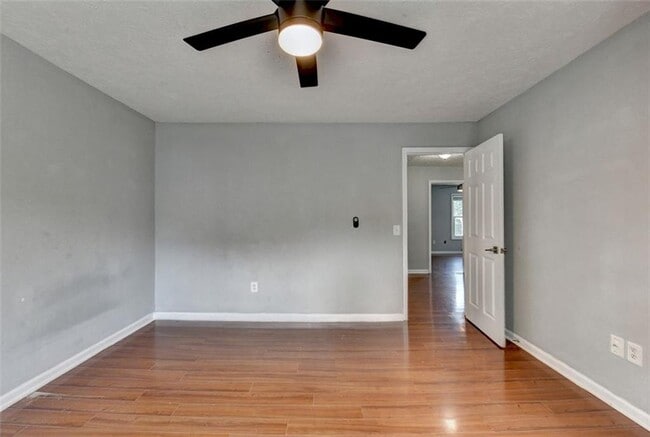 Building Photo - 702 Ashley Glen Ln
