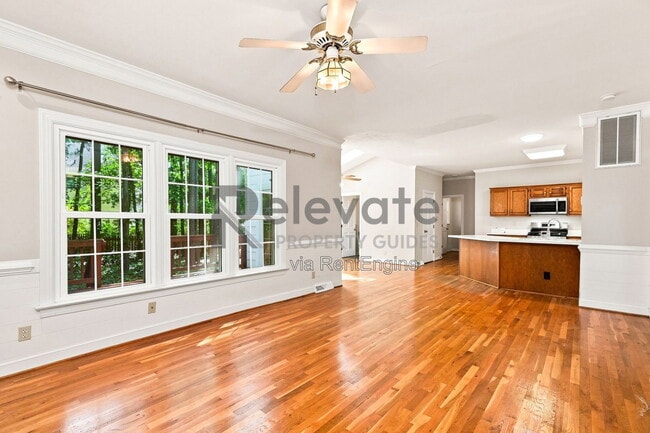 Building Photo - 13215 Hollyhock Ct
