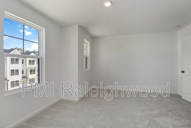 Building Photo - 1515 Crescent Townes Wy