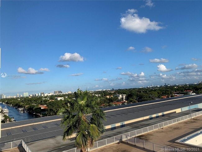 Building Photo - 13499 Biscayne Blvd