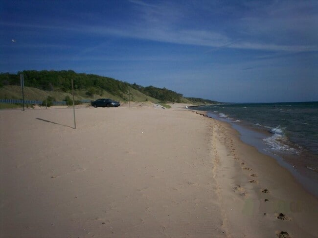 Primary Photo - 1448 Beach St