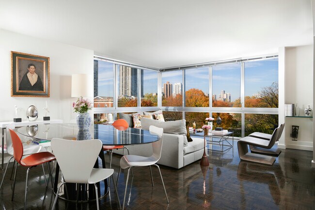 Building Photo - 1555 N Dearborn Pky