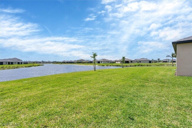 Building Photo - 3350 Antilla Ct