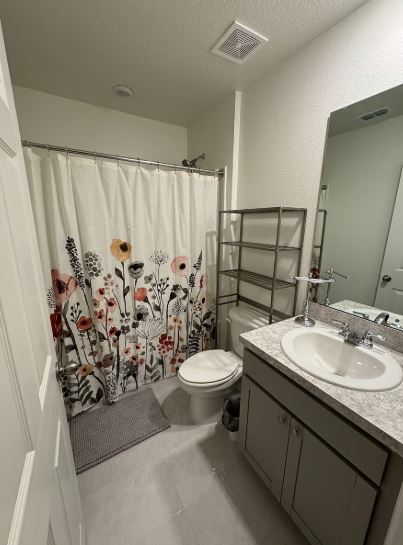 Building Photo - 5 Upland Pl