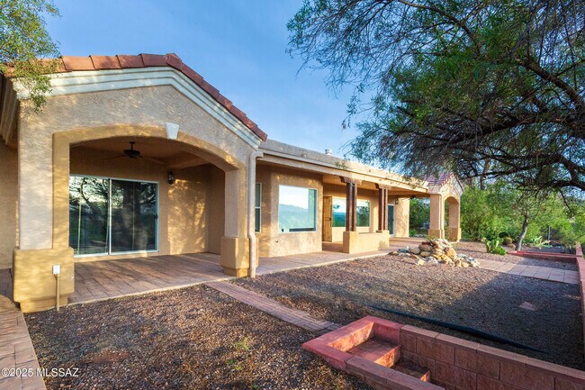 Building Photo - 414 Bury Ct