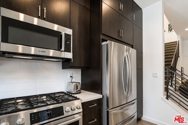 Building Photo - 2693 Paragon Loop