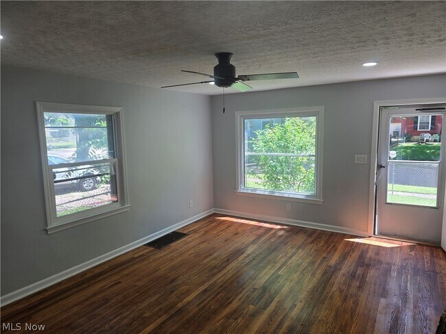 Building Photo - 1164 Orlando Ave