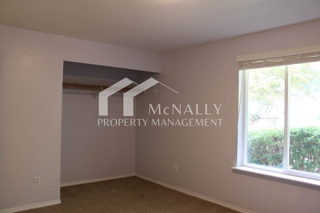 Building Photo - Beautifully Updated 3-Bedroom Rambler with Large Deck
