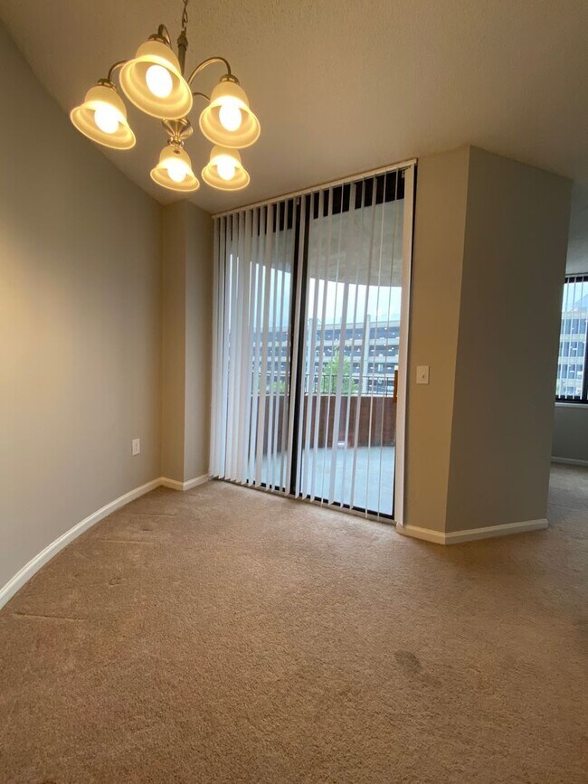 Building Photo - 1100 Wheat St