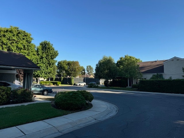 Building Photo - 6828 Ponce Ave