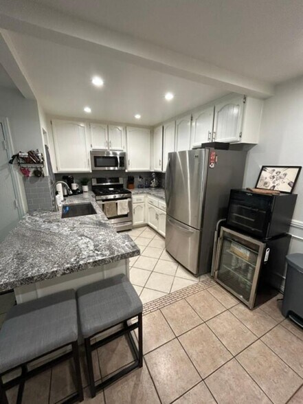 Kitchen - 19022 Rockwood Dr