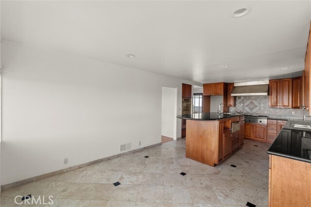 Building Photo - 7206 Crest Rd