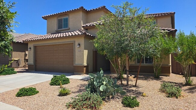 Building Photo - Private Pool in excellent newer neighborhood!