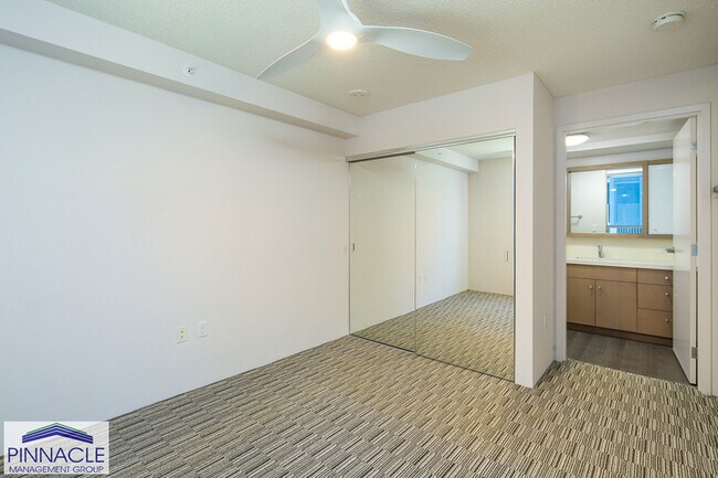 Building Photo - 7000 Hawaii Kai Dr