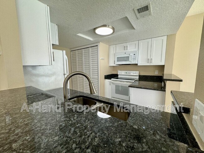 Building Photo - 522 Australian Way