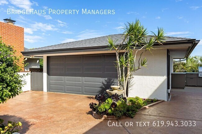 Building Photo - 821 Moana Dr