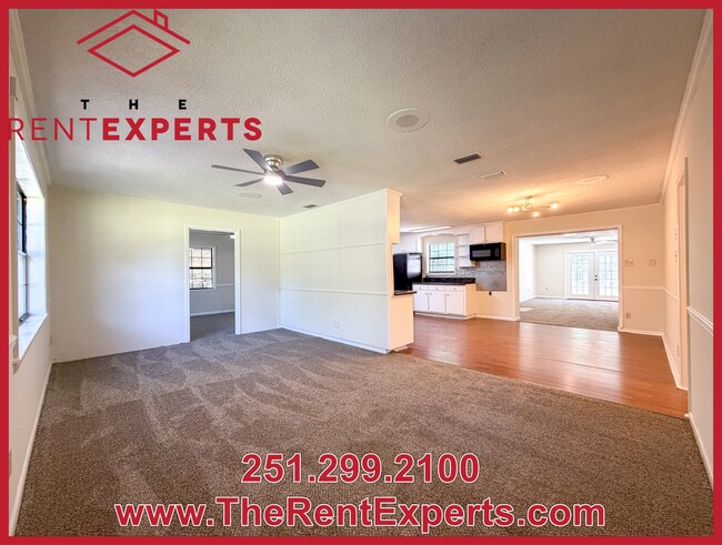 Building Photo - 4456 Eastview Dr