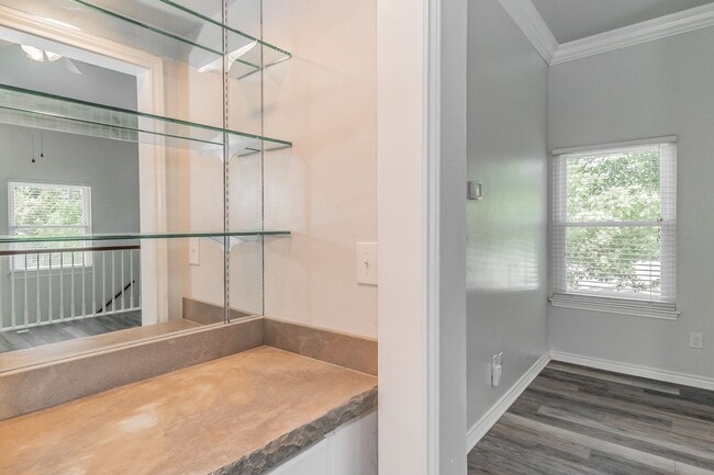 Building Photo - Birchman Place Townhomes - Now Leasing