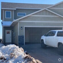 Building Photo - Stylish Townhome in Harrisburg School Dist...