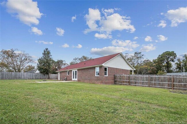 Building Photo - 106 Bluejay Ct