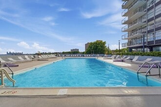 Building Photo - 6050 JFK Blvd E