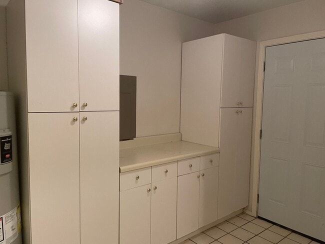 Building Photo - Gorgeous 3 Bedroom Greenacres Home