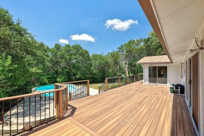 Building Photo - 10408 Double Spur Loop