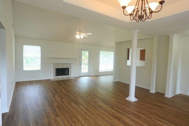 Building Photo - Available Soon!