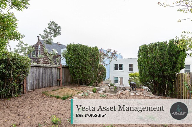Building Photo - 441-443 35th Ave