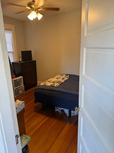 Building Photo - 24 Huxley Ave
