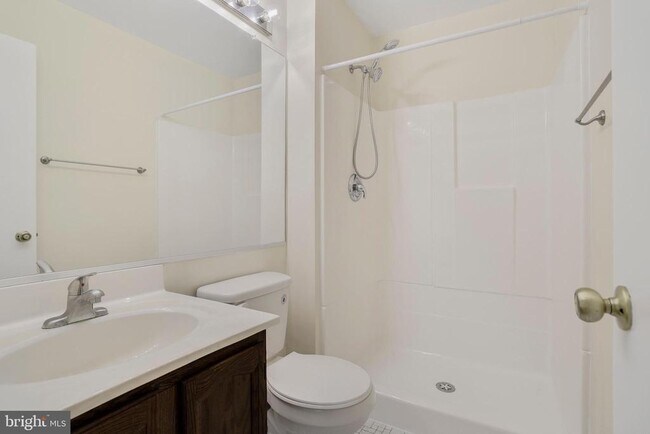 Building Photo - 5686 Chapel Run Ct
