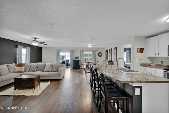 Building Photo - 6119 Black Filly Ln