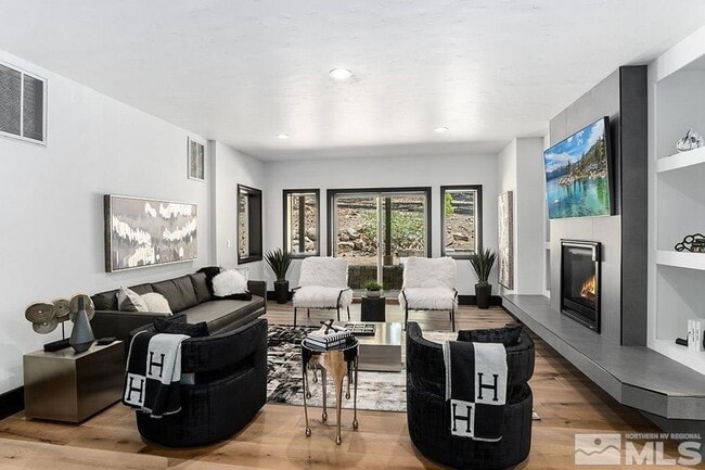 Building Photo - 331 Winding Way