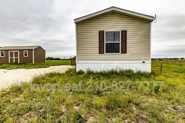 Building Photo - 417 Co Rd 6812