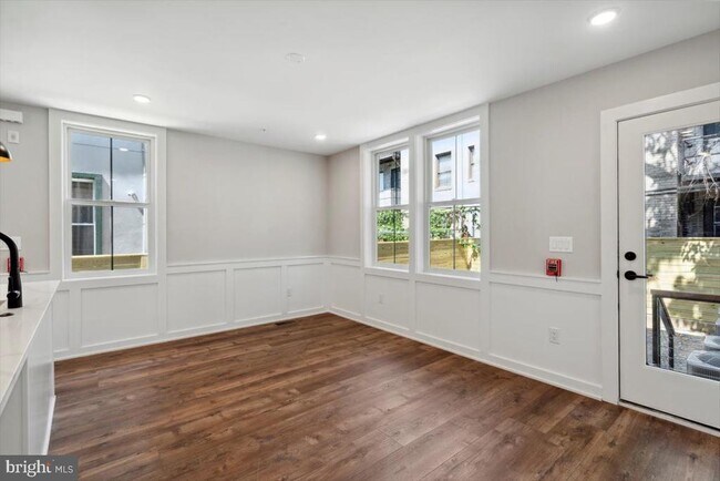 Building Photo - 3519 Hamilton St