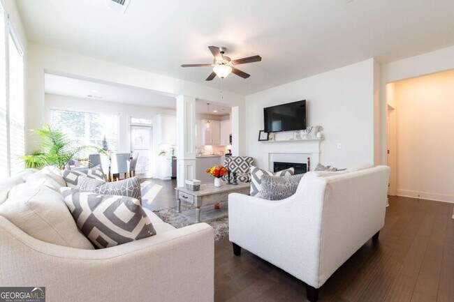 Building Photo - 46 Cannondale Dr