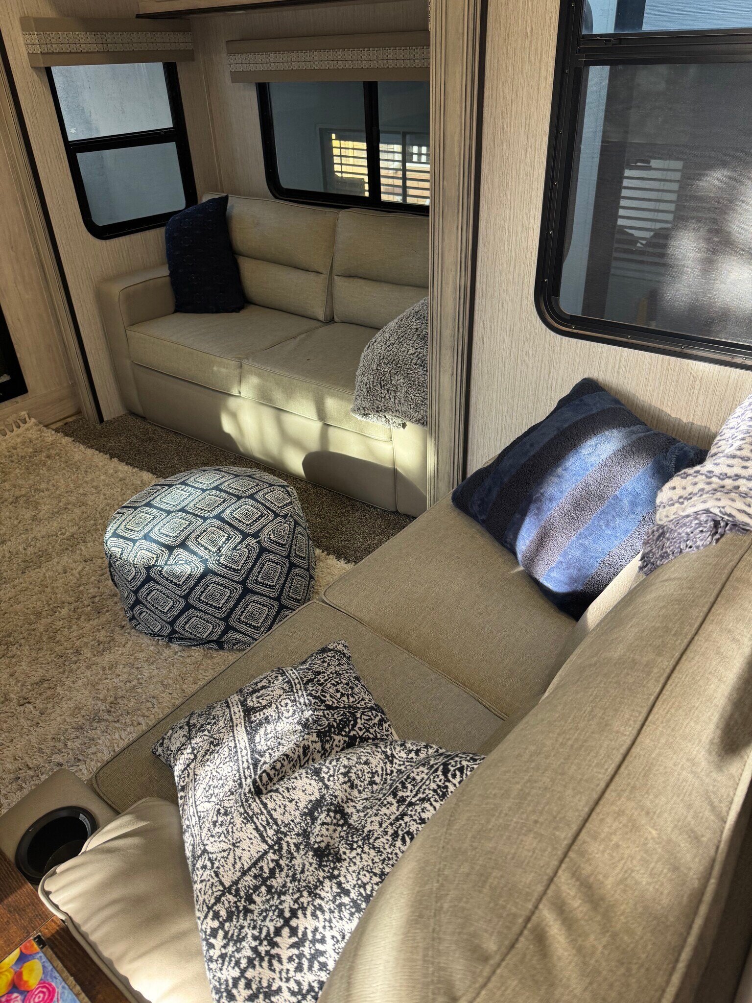 Building Photo - 1219 Willow Creek Rd