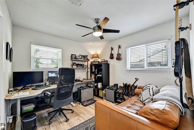 Building Photo - 9702 Oriole Dr