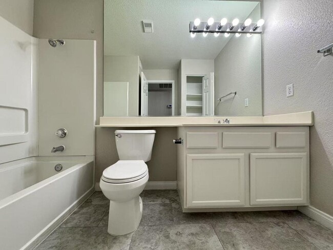 Building Photo - 2987 Juniper Hills Blvd
