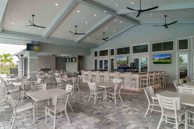 Building Photo - Annual Three Bedroom, Two Bath Villa, with...